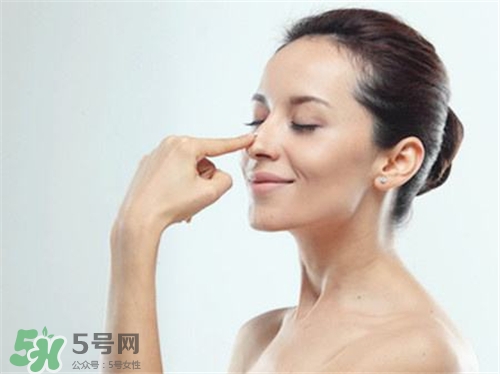 假體隆鼻多久可以化妝？假體隆鼻多久可以敷面膜？
