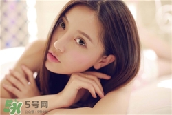 假體隆胸老了會(huì)怎么樣？假體隆胸會(huì)引發(fā)乳腺疾病嗎？