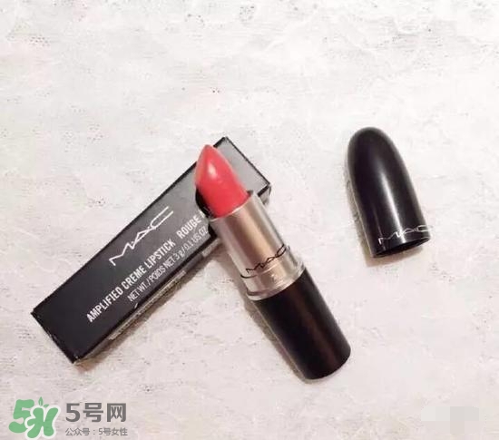 啞光和水潤(rùn)哪個(gè)好？啞光口紅和水潤(rùn)口紅區(qū)別