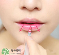 啞光口紅怎么涂好看？啞光口紅畫(huà)法步驟圖解