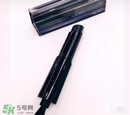 啞光和水潤(rùn)哪個(gè)好？啞光口紅和水潤(rùn)口紅區(qū)別