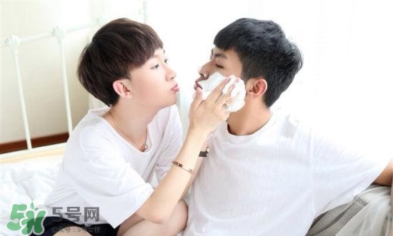 為什么同性戀都是帥哥？為什么同性戀容易的艾滋病呢