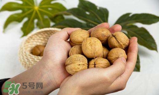 核桃酒孕婦能吃嗎？核桃酒下奶嗎？