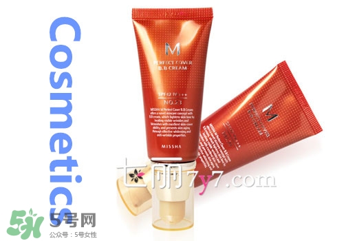 臉上長痘痘可以用bb霜嗎？用bb霜會長痘痘嗎？