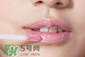 紫色腮紅適合什么口紅？紫色腮紅口紅搭配
