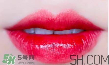 蘭蔻和雅詩蘭黛口紅哪個(gè)好？雅詩蘭黛和蘭蔻口紅對(duì)比