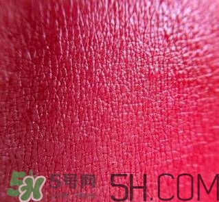 蘭蔻和雅詩蘭黛口紅哪個(gè)好？雅詩蘭黛和蘭蔻口紅對(duì)比