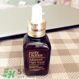 蘭蔻大眼精華和雅詩蘭黛小棕瓶哪個(gè)好？蘭蔻大眼精華和小棕瓶對(duì)比