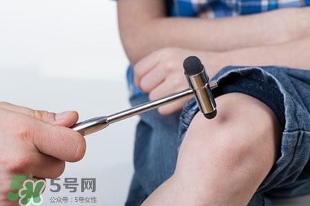 骨質(zhì)疏松要補(bǔ)鈣嗎？骨質(zhì)疏松補(bǔ)什么好？