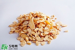 黃芪泡水喝的功效與副作用？黃芪有什么作用？