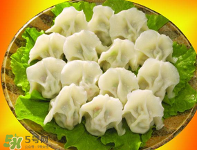 薺菜包餃子好吃嗎？薺菜包餃子根可以吃嗎？