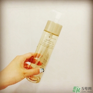 covermark傲麗卸妝油怎么用？covermark傲麗卸妝油使用方法