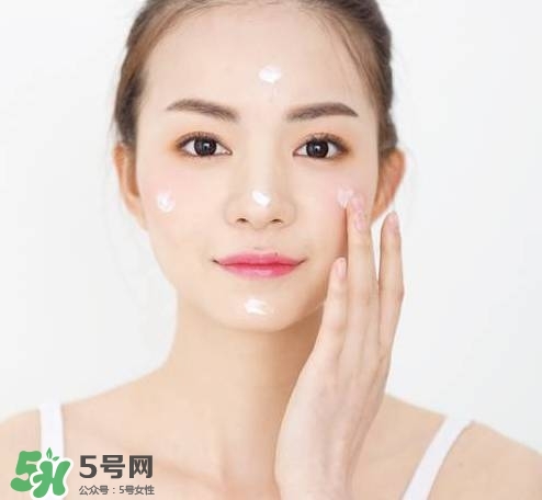妝前乳和隔離霜的區(qū)別？妝前乳隔離霜有什么不一樣？