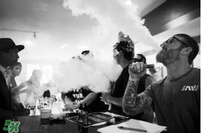 電子煙和真煙哪個危害大？電子煙和香煙哪個危害大？
