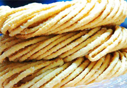 馓子是哪里的特產(chǎn)？馓子是哪個(gè)民族的小吃？