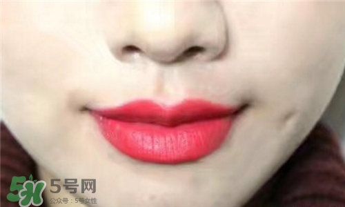 蘭蔻菁純唇膏186多少錢？蘭蔻絲絨唇膏186專柜價(jià)格