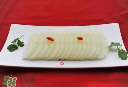 冬瓜要去皮嗎？冬瓜皮能吃嗎？