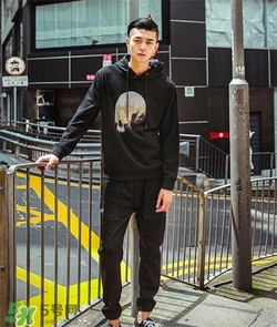 男士衛(wèi)衣配什么褲子？男士衛(wèi)衣搭配什么褲子好看？