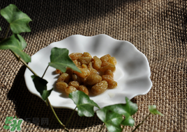 醋泡葡萄干有什么功效？醋泡葡萄干的功效與作用