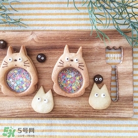彩繪玻璃餅干怎么做？彩繪玻璃餅干做法