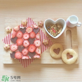 彩繪玻璃餅干怎么做？彩繪玻璃餅干做法