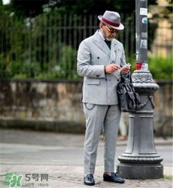 格子西裝怎么搭配？格子西服怎么搭配好看？