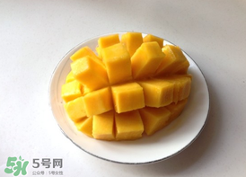 芒果為什么有黑色的絲？芒果里面有黑色的絲能吃嗎？