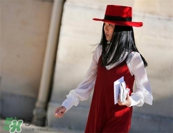 紅色衣服怎么搭配？紅色衣服怎么搭配好看？