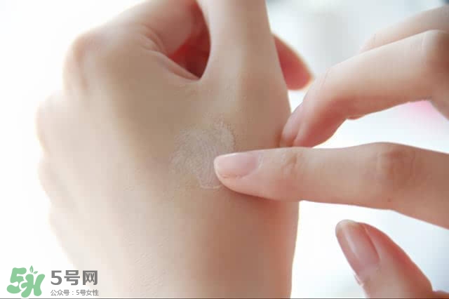植村秀眼線筆怎么轉？植村秀如膠似漆眼線筆轉不出來