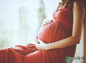 孕婦腿腫是怎么回事？孕婦腿腫怎么辦？