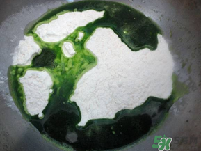 菠菜汁和面怎么取汁？菠菜汁和面的做法