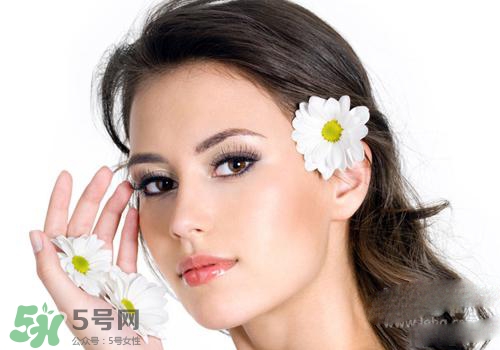 甜杏仁油適合什么皮膚？甜杏仁油適合膚質(zhì)