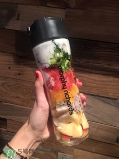 摩飛榨汁機和my juice哪個好？摩飛榨汁機和my juice對比