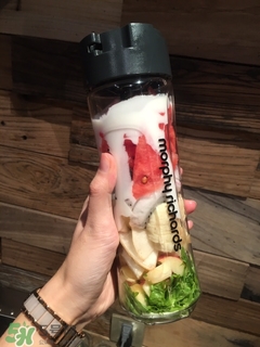 摩飛榨汁機和my juice哪個好？摩飛榨汁機和my juice對比