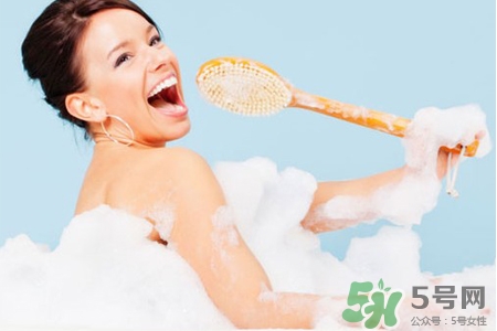 皮膚過敏可以洗熱水澡嗎？全身過敏能洗熱水澡嗎？