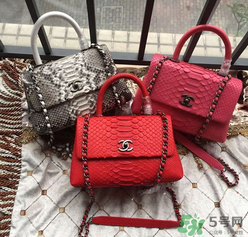 香奈兒蟒蛇皮包包怎么保養(yǎng)？chanel蟒蛇皮包包怎么清洗？