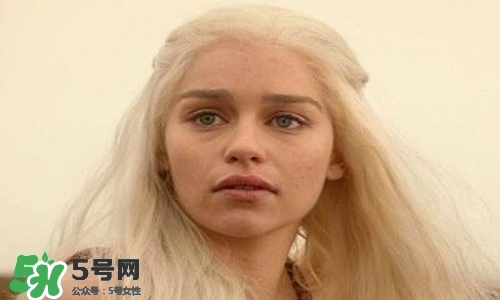 臉色發(fā)黃是什么原因？臉色發(fā)黃吃什么調(diào)理更好？