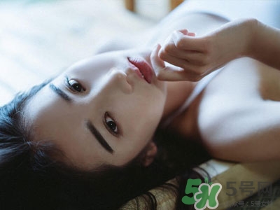 如何與妹子調(diào)情？如何調(diào)情妹子才開心