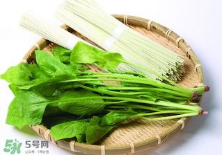 菠菜要焯水嗎？菠菜為什么要焯水？