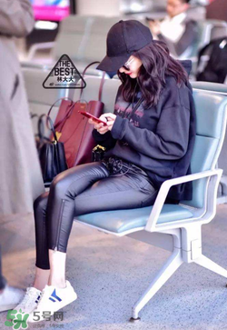celine小白鞋正品多少錢(qián)？celine小白鞋專柜價(jià)格