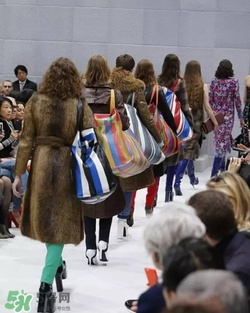 巴黎世家編織袋很貴嗎？balenciaga春運(yùn)包為什么這么貴？