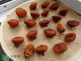 柿子為什么會(huì)黑？柿子為什么凍完發(fā)黑？