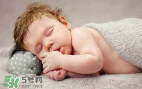 睡眠對人體有何作用？人體正常睡眠幾個小時