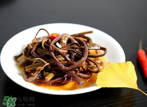 干蕨菜致癌嗎？干蕨菜致癌是真的嗎？