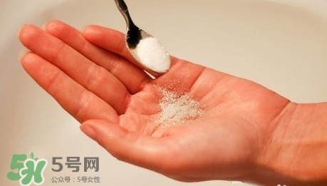 切辣椒后手很辣怎么辦？切辣椒后手很辣多久能好
