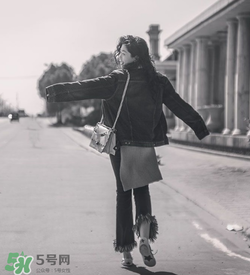 tfboys春晚同款ash鞋正品多少錢？tfboys同款艾熙小白鞋專柜價(jià)格