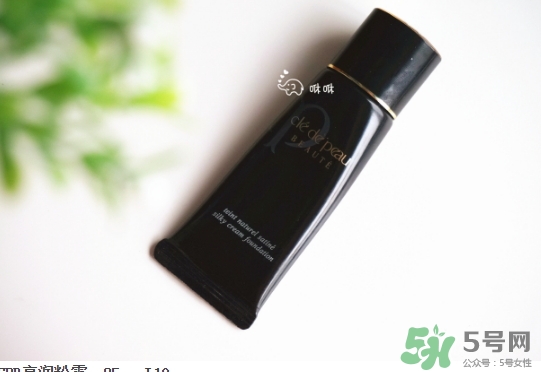 cpb粉底液和粉霜哪個(gè)好？cpb粉底液和粉霜區(qū)別