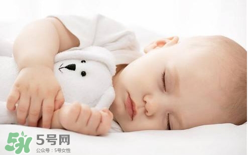 打鼾和枕頭有關(guān)系嗎？打鼾和枕頭有沒有關(guān)系