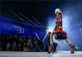versace2017新品好看嗎？范思哲2017新款怎么樣？