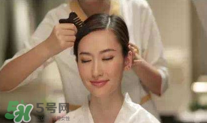 刮痧能治頸椎病嗎？頸椎病刮痧正確圖片